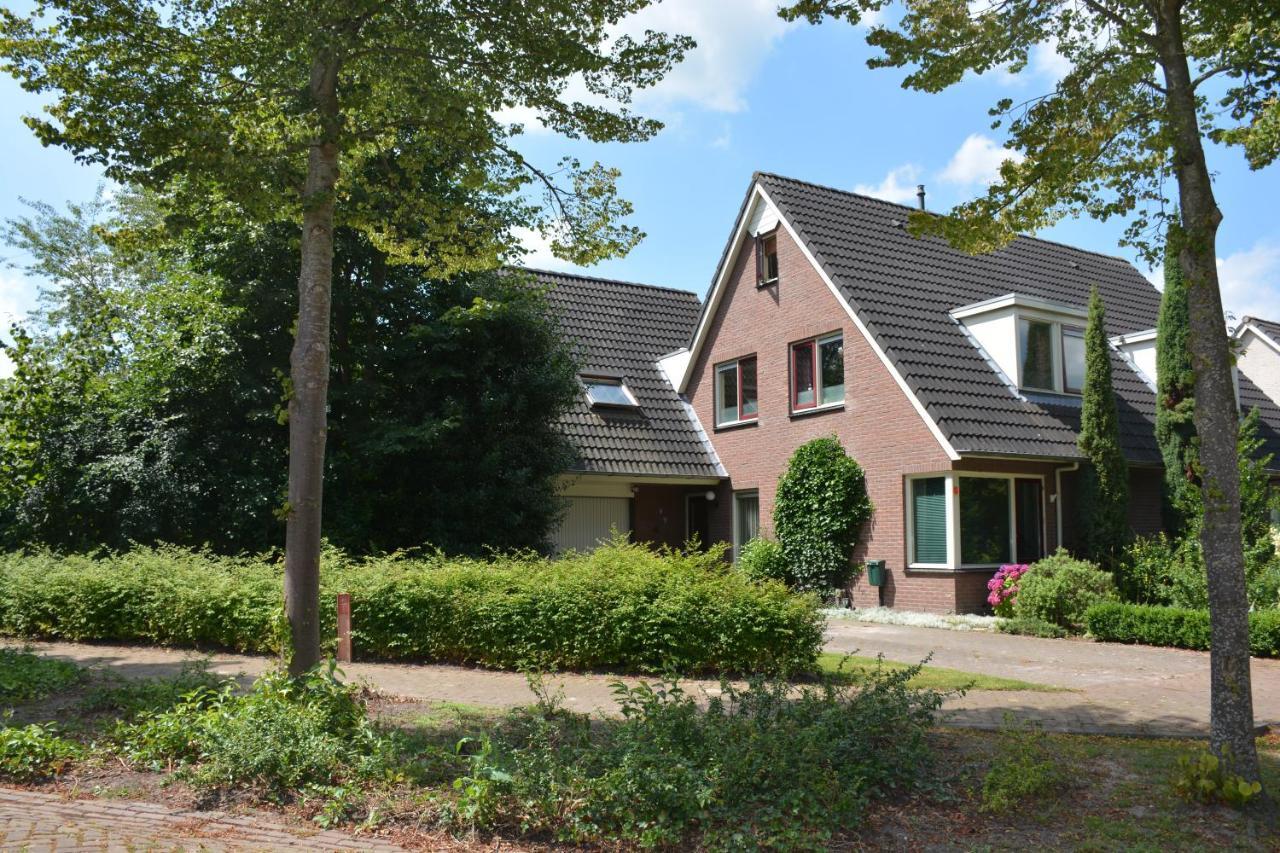 Mango House Homestay Zuidwolde  エクステリア 写真