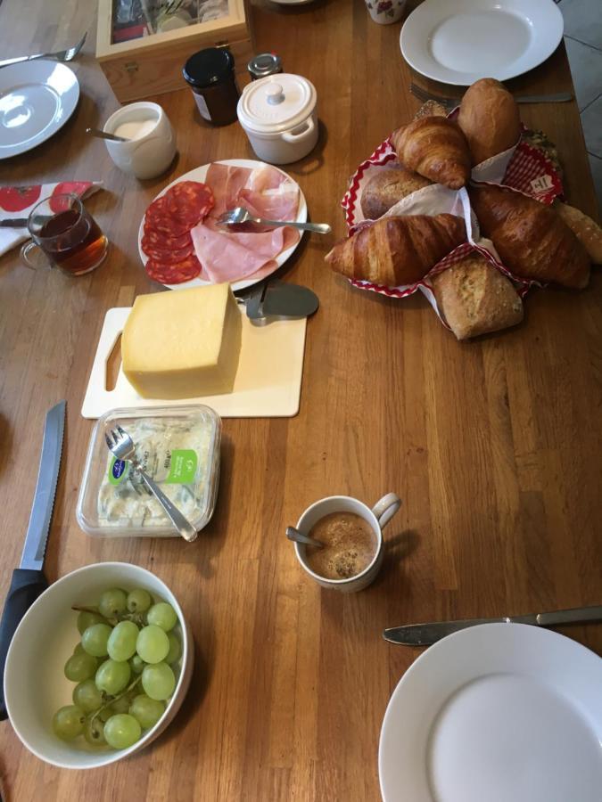 Mango House Homestay Zuidwolde  エクステリア 写真