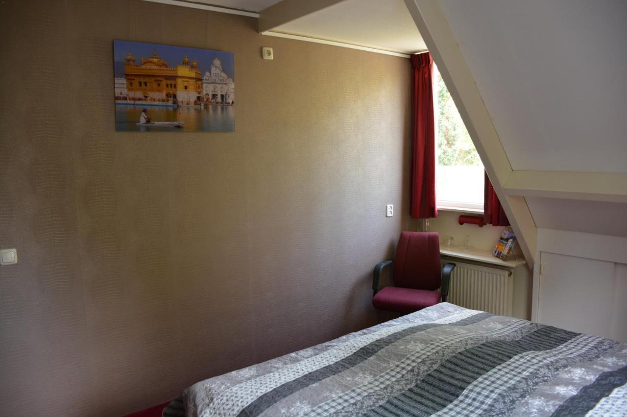 Mango House Homestay Zuidwolde  エクステリア 写真