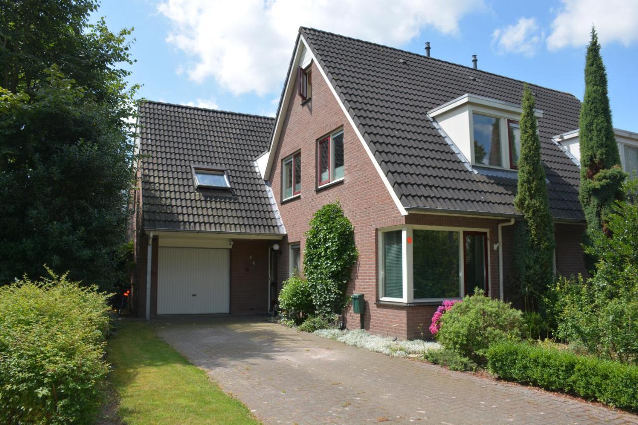 Mango House Homestay Zuidwolde  エクステリア 写真